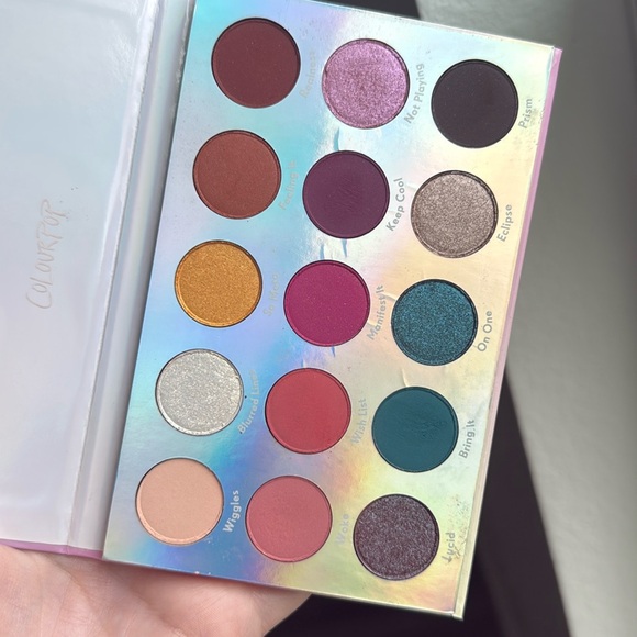 ColourPop chasing rainbows palette 🌈 - Picture 11 of 12